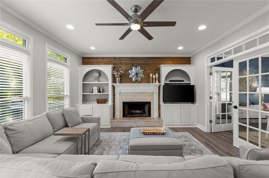5 bedroom, 4 bathroom, 4,236 sq ft single family residence under contract at 512 Old Field Cove, Woodstock, GA 30189 — photo 2