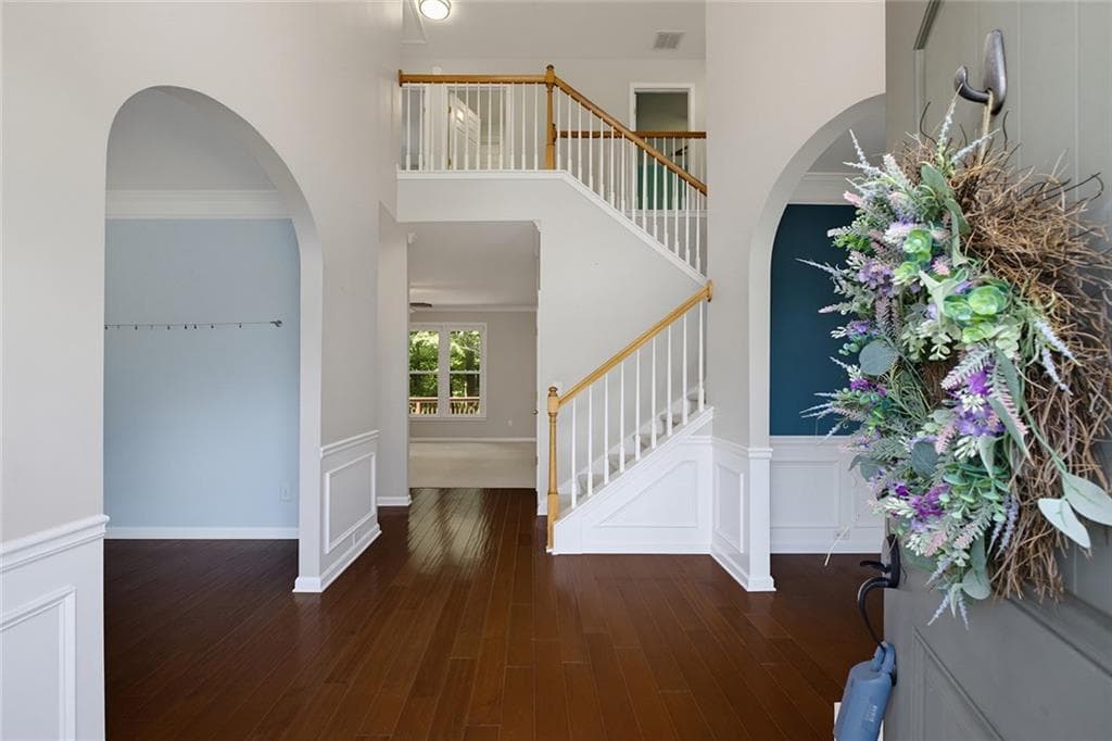 5 bedroom, 4 bathroom, 3,589 sq ft single family residence for sale at 320 Hillside Manor Drive, Sugar Hill, GA 30518 — photo 4