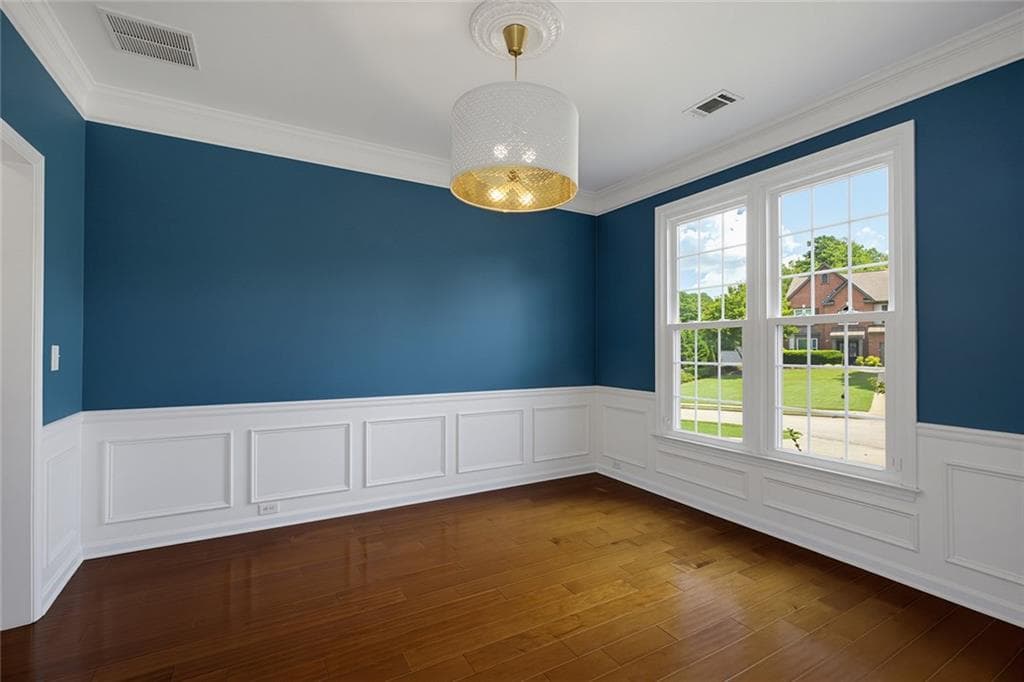 5 bedroom, 4 bathroom, 3,589 sq ft single family residence for sale at 320 Hillside Manor Drive, Sugar Hill, GA 30518 — photo 9