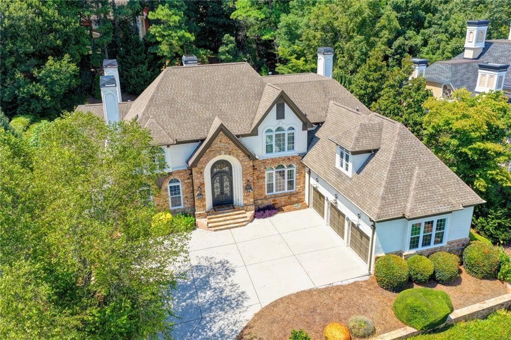 6 bedroom, 5 bathroom, 8,355 sq ft single family residence for sale at 3154 Saint Ives Country Club Parkway, Johns Creek, GA 30097 — photo 3