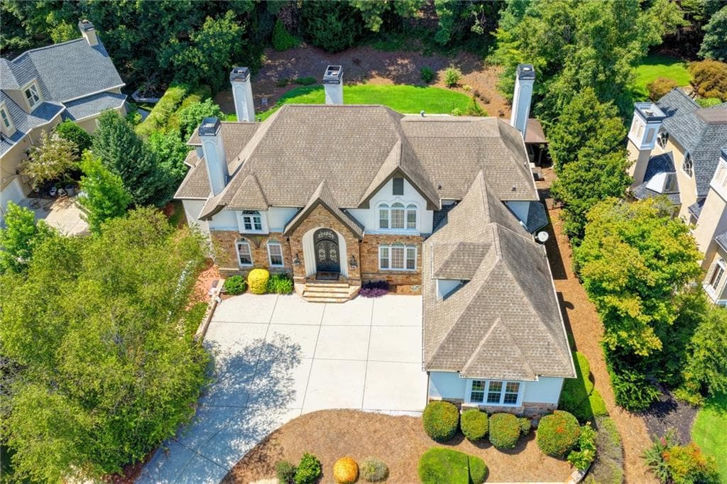 6 bedroom, 5 bathroom, 8,355 sq ft single family residence for sale at 3154 Saint Ives Country Club Parkway, Johns Creek, GA 30097 — photo 4