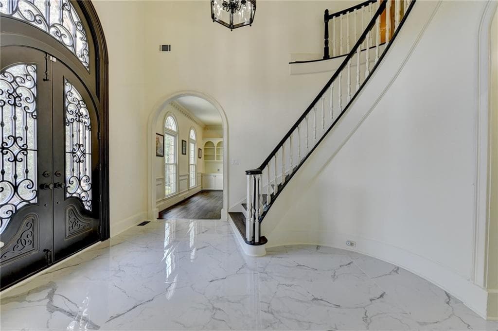 6 bedroom, 5 bathroom, 8,355 sq ft single family residence for sale at 3154 Saint Ives Country Club Parkway, Johns Creek, GA 30097 — photo 7