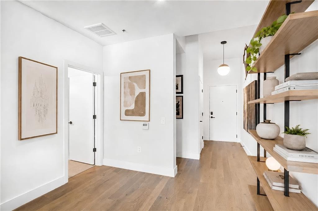 1 bedroom, 1 bathroom, 630 sq ft condominium for sale at 567 Ponce De Leon Avenue 421, Atlanta, GA 30308 — photo 9
