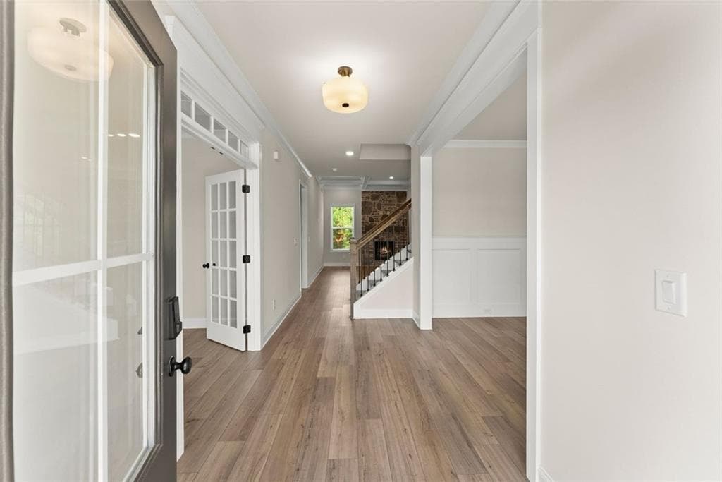 5 bedroom, 4 bathroom, 3,363 sq ft single family residence for sale at 160 Bluebilled Crossing, Jefferson, GA 30549 — photo 4