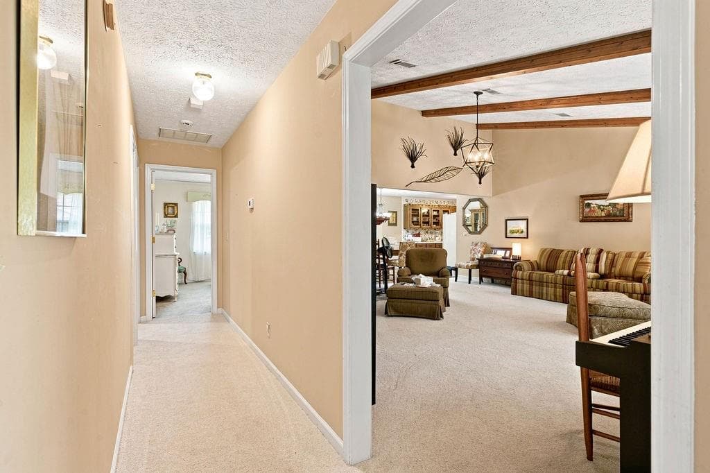 3 bedroom, 2 bathroom, 1,653 sq ft single family residence under contract at 24 NW Boulder Drive, Rome, GA 30165 — photo 7