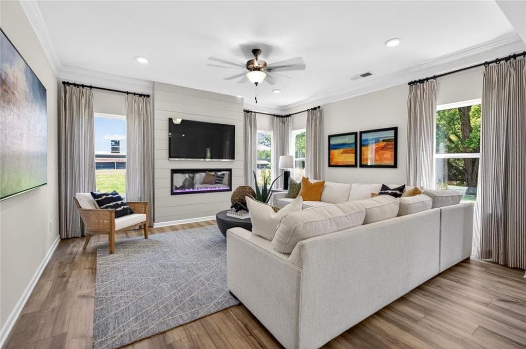 3 bedroom, 3 bathroom, 2,231 sq ft single family residence for sale at 5037 Cecelia Drive, Powder Springs, GA 30127 — photo 7