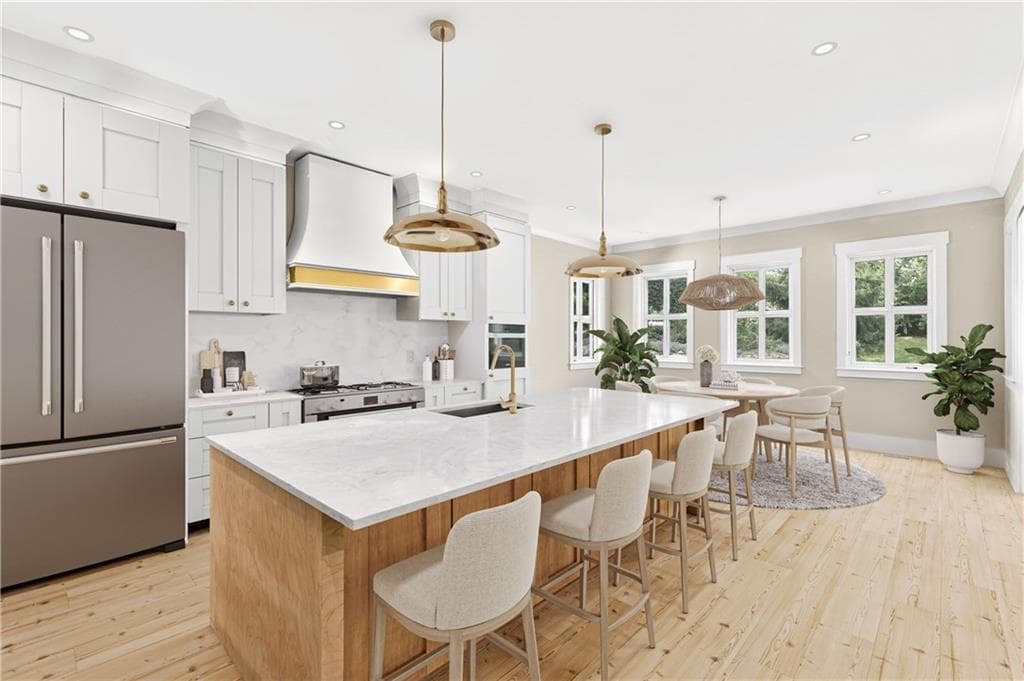5 bedroom, 4 bathroom, 5,700 sq ft single family residence for sale at 1330 Twelve Oaks Circle, Atlanta, GA 30327 — photo 6