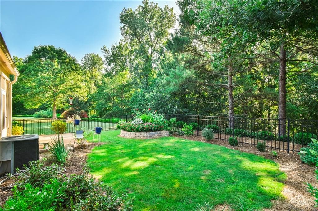 2 bedroom, 2 bathroom, 1,218 sq ft townhouse for sale at 6136 Longleaf Drive, Hoschton, GA 30548 — photo 8
