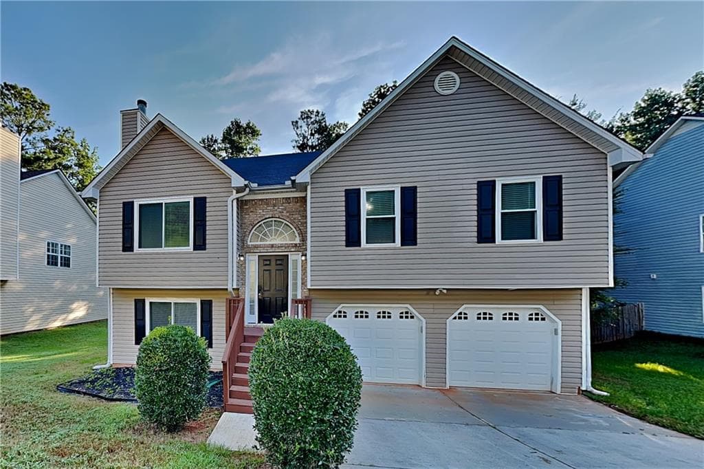 4 bedroom, 3 bathroom, 1,844 sq ft single family residence for rent at 1050 Augusta Woods Drive, Douglasville, GA 30134 for $2,040 a month — photo 1 of 20