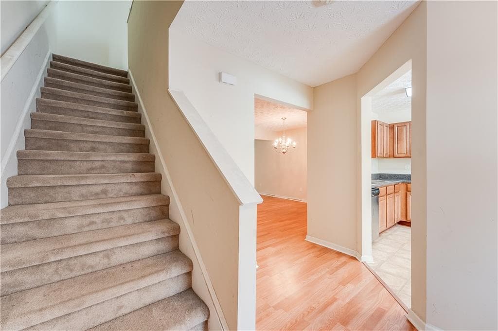 3 bedroom, 3 bathroom, 1,560 sq ft townhouse for sale at 3542 Waldrop Trail, Decatur, GA 30034 — photo 3