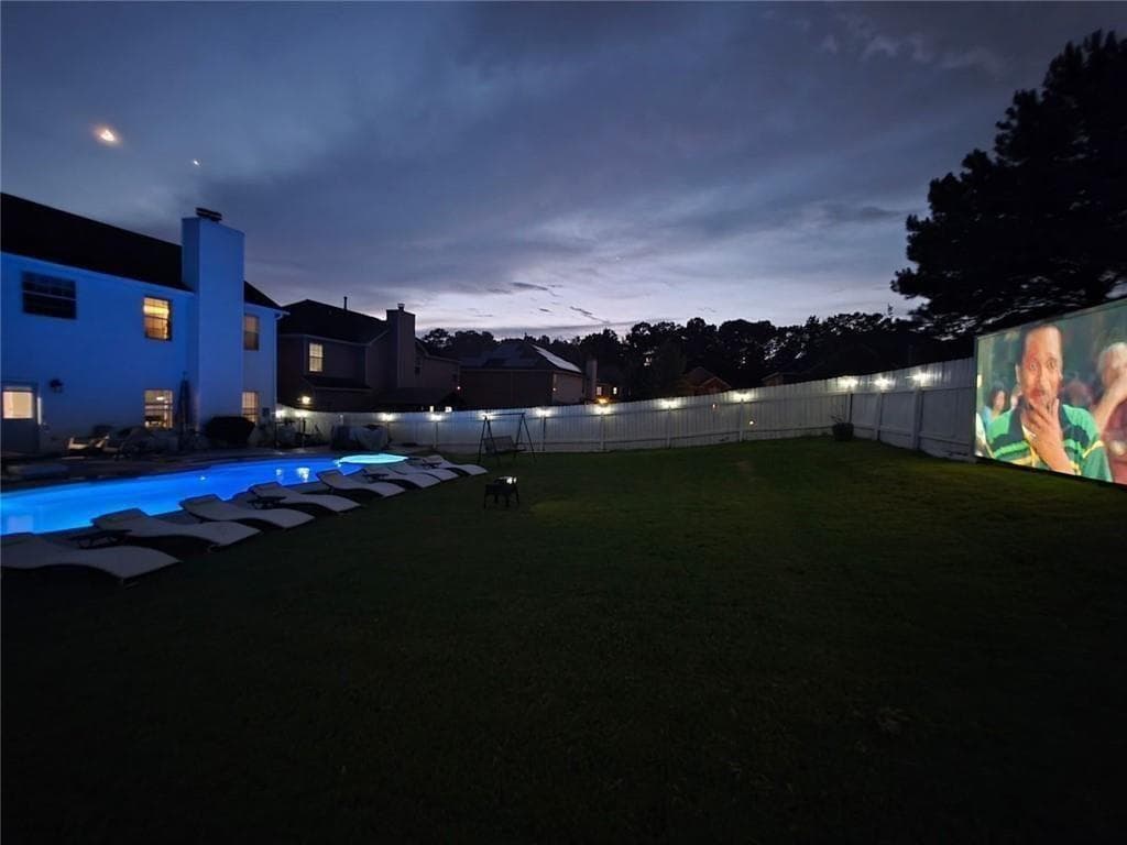 5 bedroom, 3 bathroom, 2,746 sq ft single family residence under contract at 110 Newry Drive, Atlanta, GA 30349 — photo 3