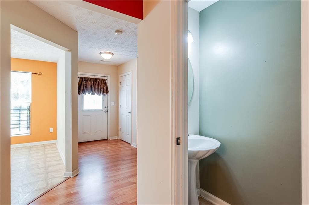 3 bedroom, 3 bathroom, 1,560 sq ft townhouse for sale at 3542 Waldrop Trail, Decatur, GA 30034 — photo 9