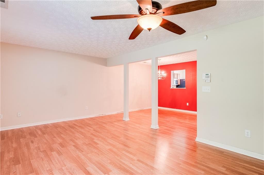 3 bedroom, 3 bathroom, 1,560 sq ft townhouse for sale at 3542 Waldrop Trail, Decatur, GA 30034 — photo 10