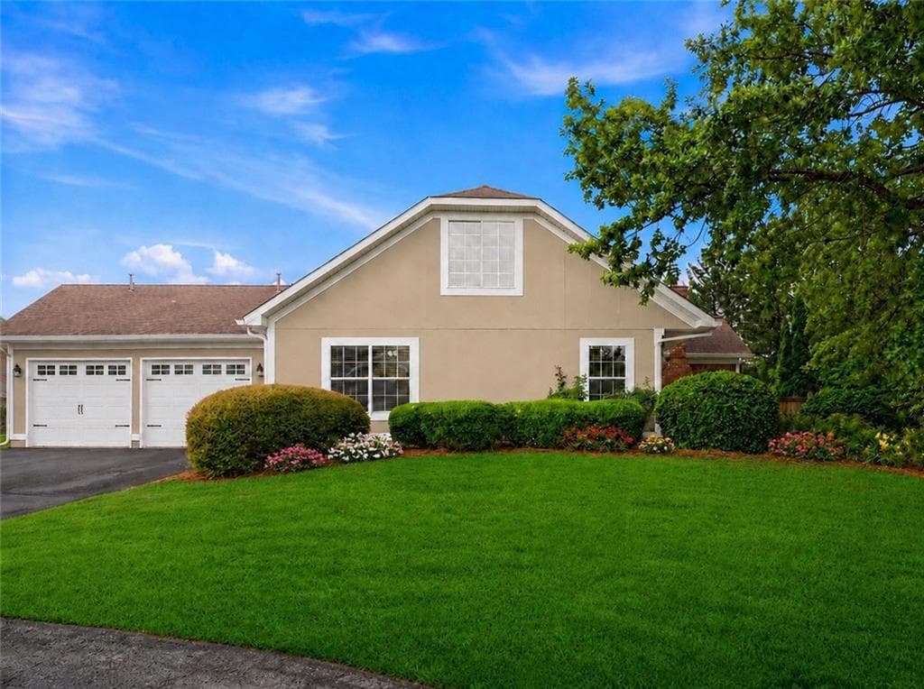 3 bedroom, 3 bathroom, 2,261 sq ft condominium for sale at 1843 Kolb Farm Circle, Marietta, GA 30008 — photo 4