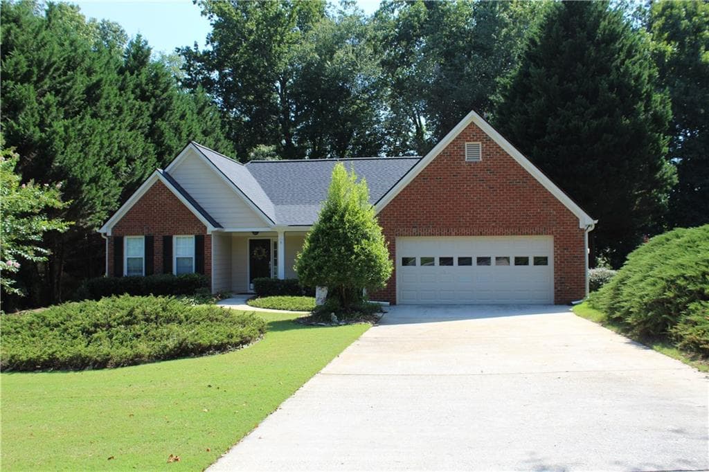 3 bedroom, 2 bathroom, 1,928 sq ft single family residence for sale at 7730 Timberline Ovlk, Cumming, GA 30041 — photo 3