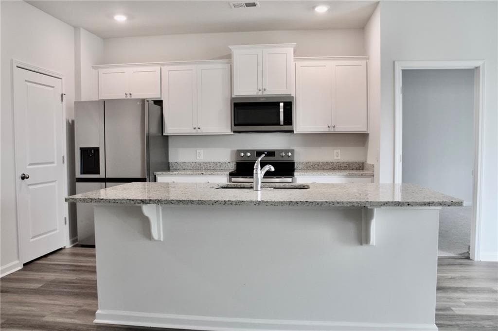 3 bedroom, 2 bathroom, 1,701 sq ft single family residence for rent at 102 Fremont Lane, Pooler, GA 31322 for $2,500 a month — photo 3