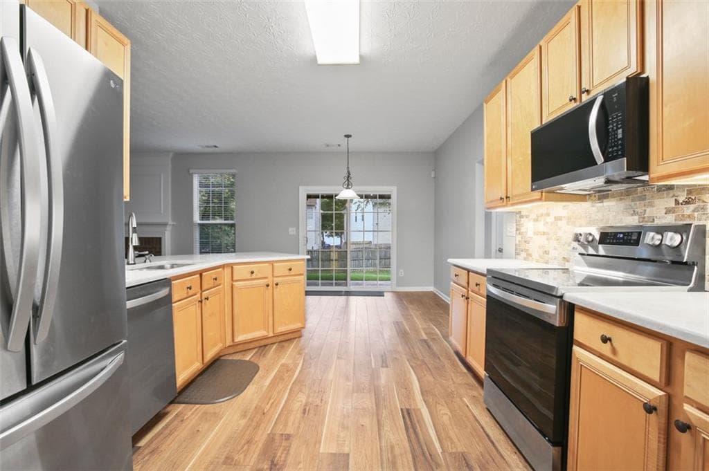 4 bedroom, 3 bathroom, 2,553 sq ft single family residence for rent at 2643 WHISPERING PINES Drive, Grayson, GA 30017 for $2,550 a month — photo 7
