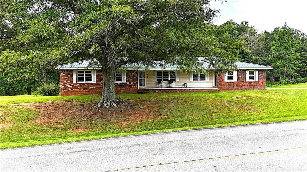 3 bedroom, 2 bathroom, 1,853 sq ft single family residence for sale at 4 Bill Ploof Road, Buchanan, GA 30113 — photo 3