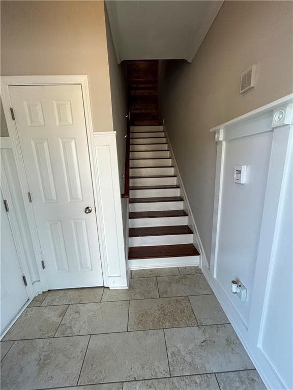 2 bedroom, 2 bathroom, 1,412 sq ft townhouse for rent at 104 Vinings Forest Circle, Smyrna, GA 30080 for $2,550 a month — photo 4