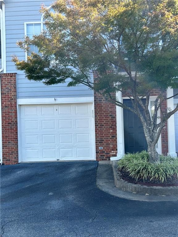 2 bedroom, 2 bathroom, 1,412 sq ft townhouse for rent at 104 Vinings Forest Circle, Smyrna, GA 30080 for $2,550 a month — photo 3