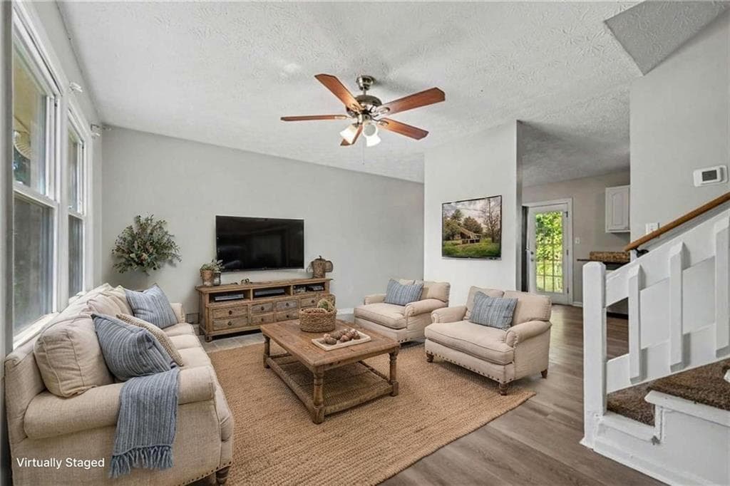 5 bedroom, 3 bathroom, 1,000 sq ft single family residence under contract at 576 Dove Tail Court, Conyers, GA 30013 — photo 7