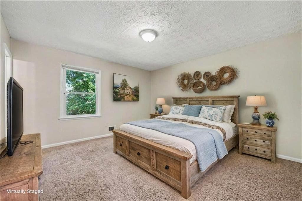 5 bedroom, 3 bathroom, 1,000 sq ft single family residence under contract at 576 Dove Tail Court, Conyers, GA 30013 — photo 9