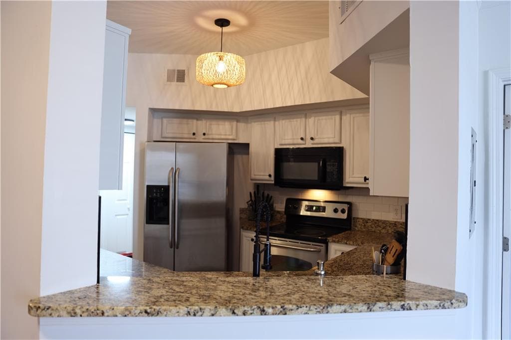 1 bedroom, 1 bathroom, 823 sq ft condominium for rent at 200 Renaissance Parkway 306, Atlanta, GA 30308 for $1,650 a month — photo 3