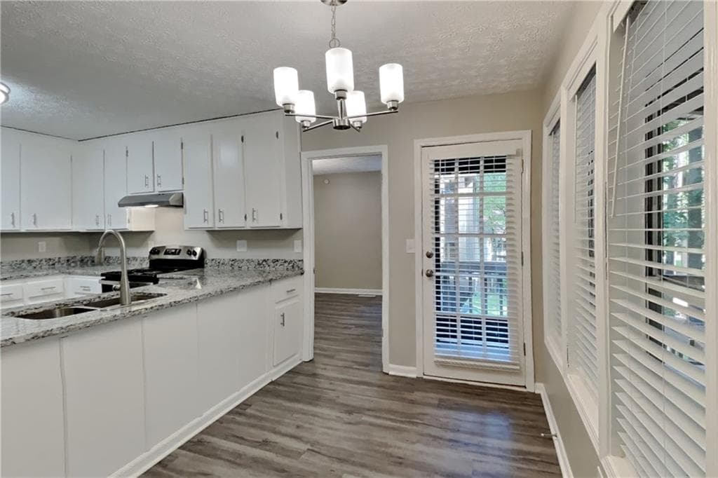 3 bedroom, 3 bathroom, 2,331 sq ft single family residence for rent at 2021 Kramer Way, Marietta, GA 30062 for $2,500 a month — photo 6