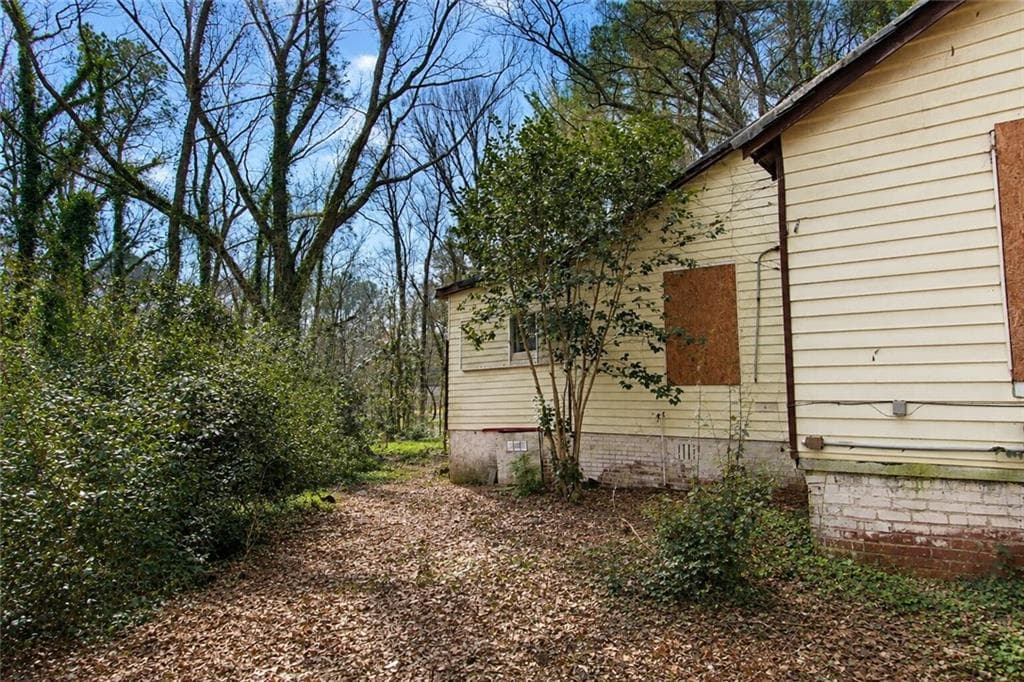 3 bedroom, 1 bathroom, 1,364 sq ft single family residence for sale at 731 Bolton Road, Atlanta, GA 30331 — photo 9