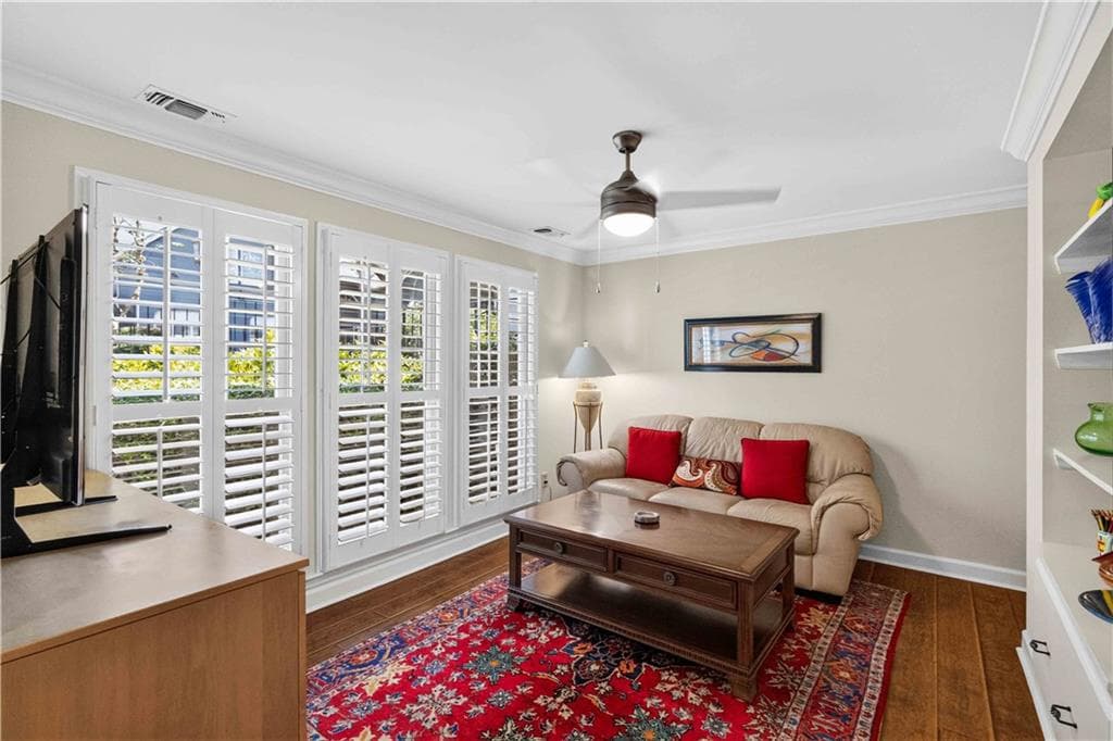 3 bedroom, 3 bathroom, 2,048 sq ft condominium under contract at 3910 Ashford Lake Court 3910, Atlanta, GA 30319 — photo 3