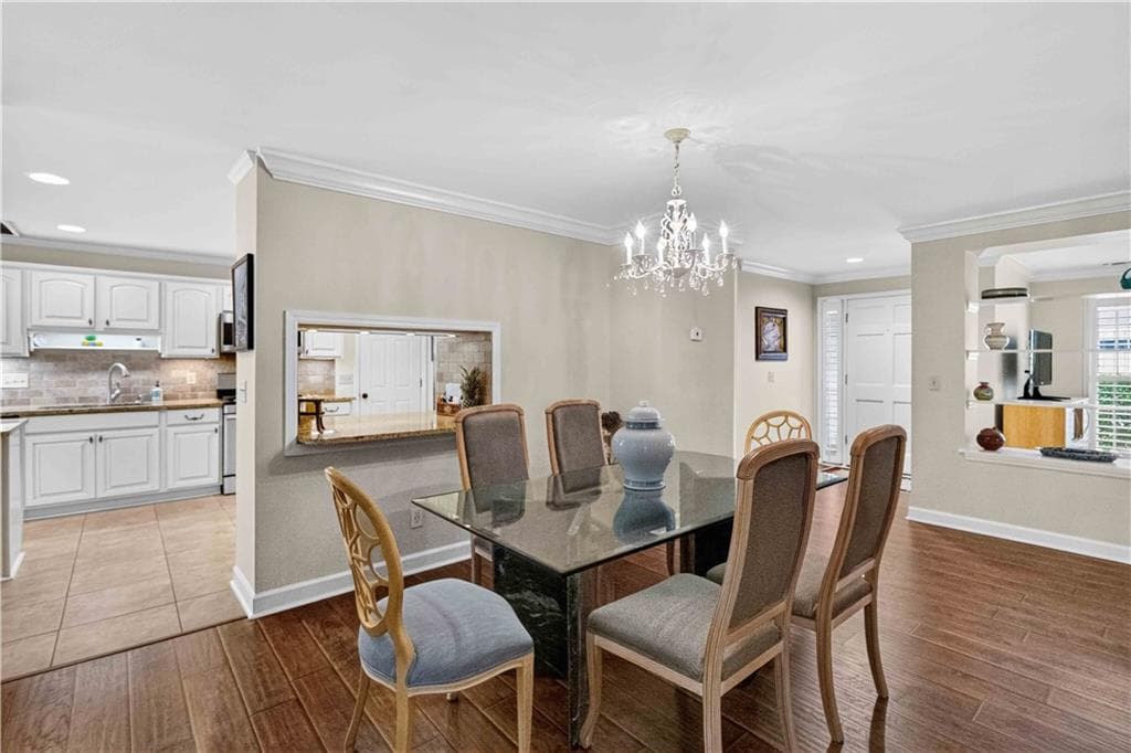 3 bedroom, 3 bathroom, 2,048 sq ft condominium under contract at 3910 Ashford Lake Court 3910, Atlanta, GA 30319 — photo 8