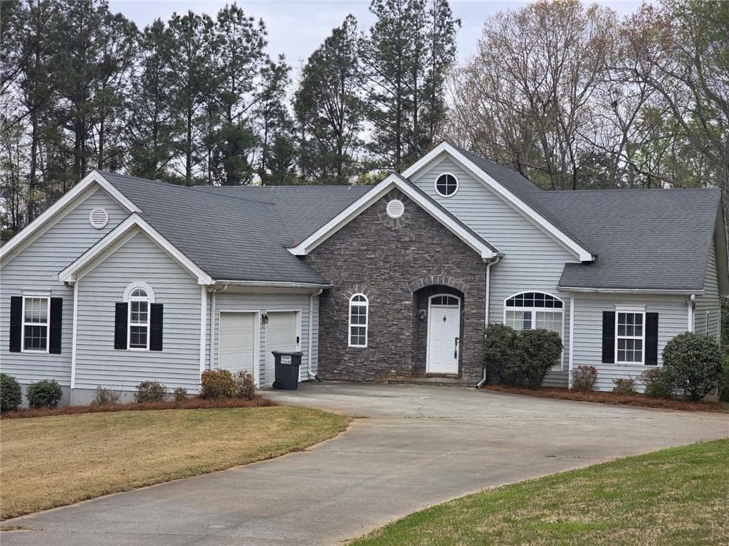 3 bedroom, 2 bathroom, 2,265 sq ft single family residence for sale at 7387 Milam Road, Winston, GA 30187 — photo 3