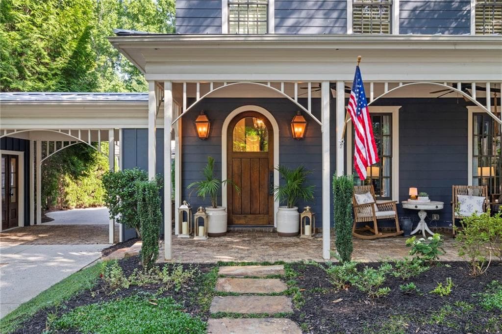 5 bedroom, 5 bathroom, 4,202 sq ft single family residence for sale at 7015 Round Road, Cumming, GA 30040 — photo 9