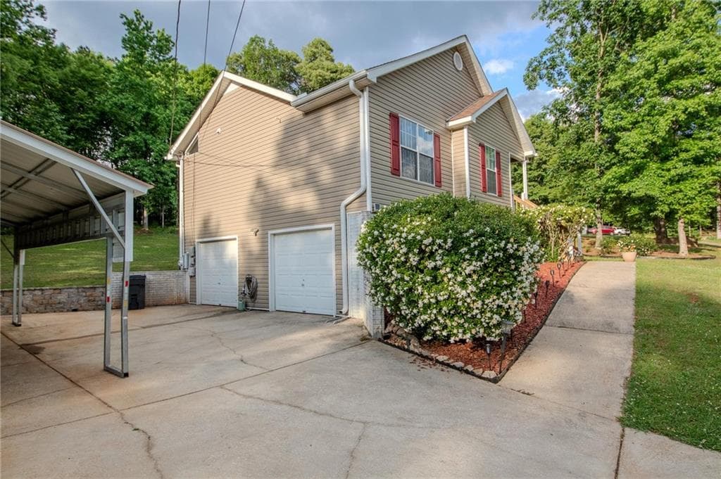 3 bedroom, 2 bathroom, 1,512 sq ft single family residence for sale at 198 Brenda Ellen Drive, Newnan, GA 30265 — photo 9