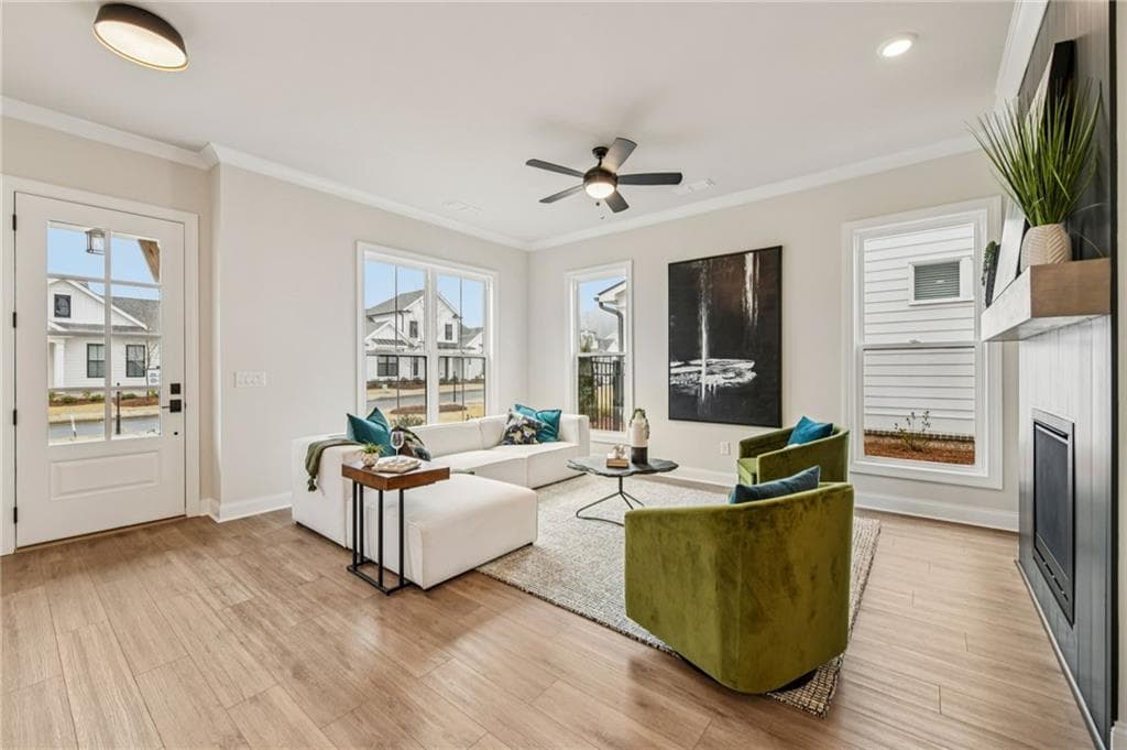 4 bedroom, 4 bathroom, 2,620 sq ft single family residence for sale at 565 Sawnee Village Boulevard, Cumming, GA 30040 — photo 9