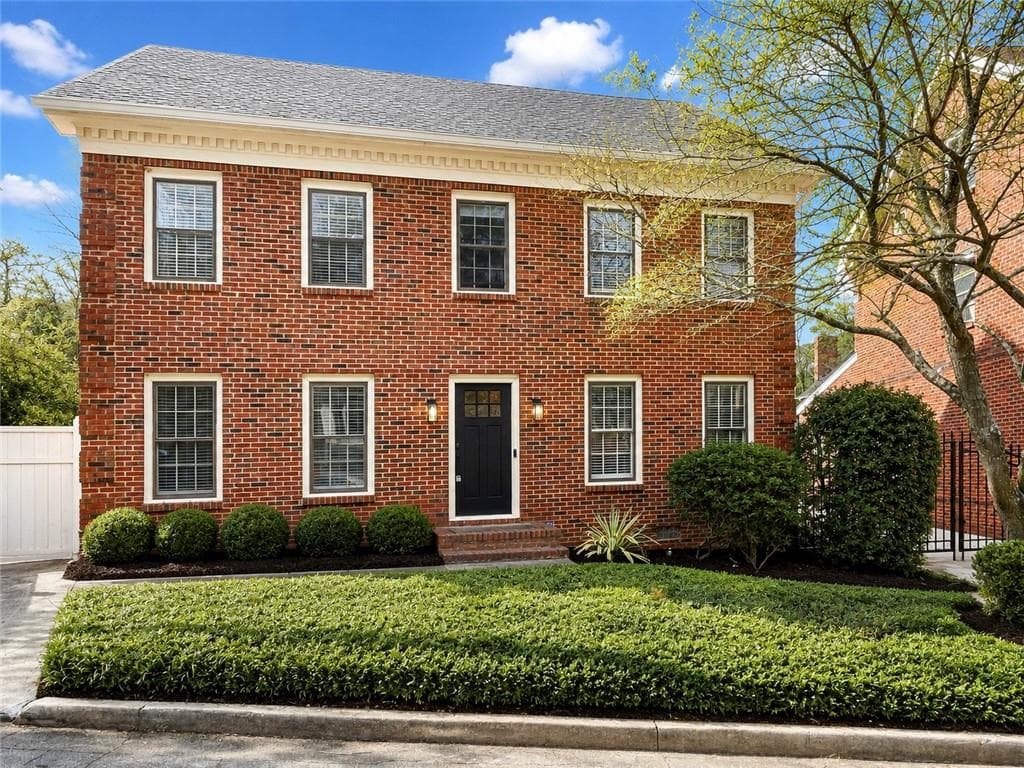 5 bedroom, 4 bathroom, 3,515 sq ft single family residence for sale at 3145 Queens Walk, Atlanta, GA 30345 — photo 1 of 45