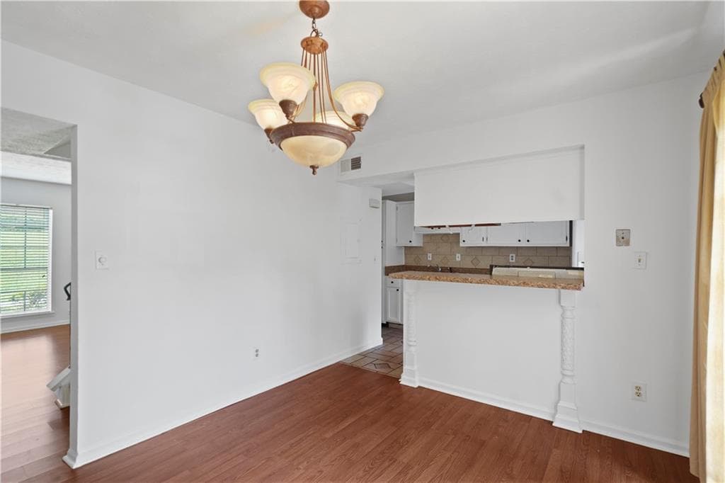 2 bedroom, 2 bathroom, 1,218 sq ft condominium for sale at 3160 Citrus Court, Decatur, GA 30034 — photo 5