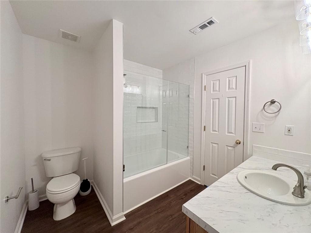 4 bedroom, 2 bathroom, 1,492 sq ft single family residence under contract at 293 Snapping Shoals Road, Mcdonough, GA 30252 — photo 4
