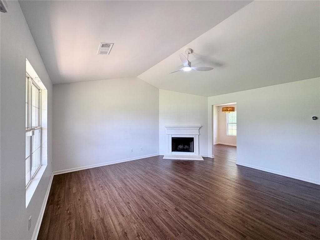 4 bedroom, 2 bathroom, 1,492 sq ft single family residence under contract at 293 Snapping Shoals Road, Mcdonough, GA 30252 — photo 7