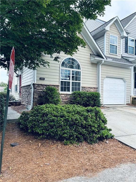 3 bedroom, 4 bathroom, 2,638 sq ft condominium under contract at 1901 Hoods Fort Circle 30, Kennesaw, GA 30144