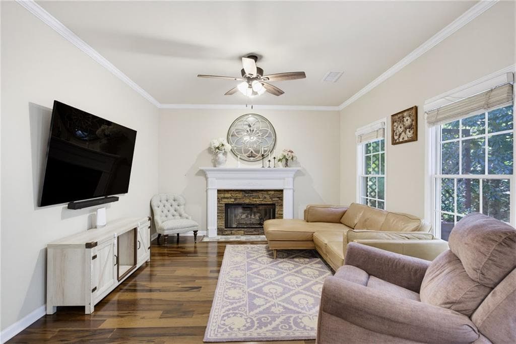 4 bedroom, 3 bathroom, 2,572 sq ft single family residence for sale at 1100 Arya Drive, Roswell, GA 30076 — photo 7