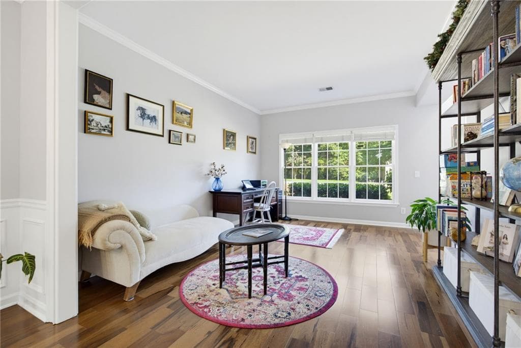 4 bedroom, 3 bathroom, 2,572 sq ft single family residence for sale at 1100 Arya Drive, Roswell, GA 30076 — photo 4