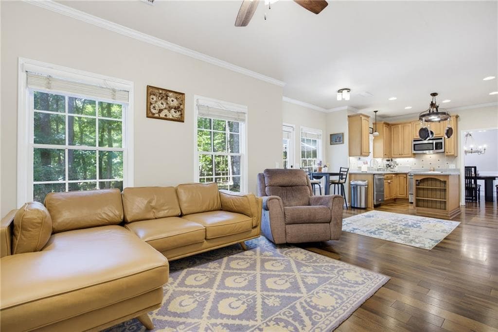 4 bedroom, 3 bathroom, 2,572 sq ft single family residence for sale at 1100 Arya Drive, Roswell, GA 30076 — photo 9