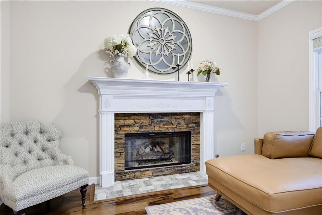 4 bedroom, 3 bathroom, 2,572 sq ft single family residence for sale at 1100 Arya Drive, Roswell, GA 30076 — photo 8