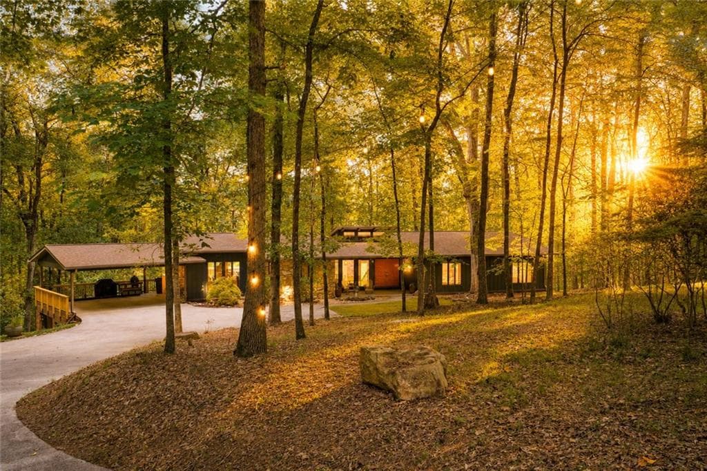 5 bedroom, 4 bathroom, 4,827 sq ft single family residence under contract at 3540 Country Estate Drive, Kennesaw, GA 30152