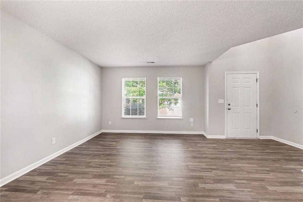 4 bedroom, 3 bathroom, 2,466 sq ft single family residence for sale at 2020 Sweet Bay Drive, Villa Rica, GA 30180 — photo 5