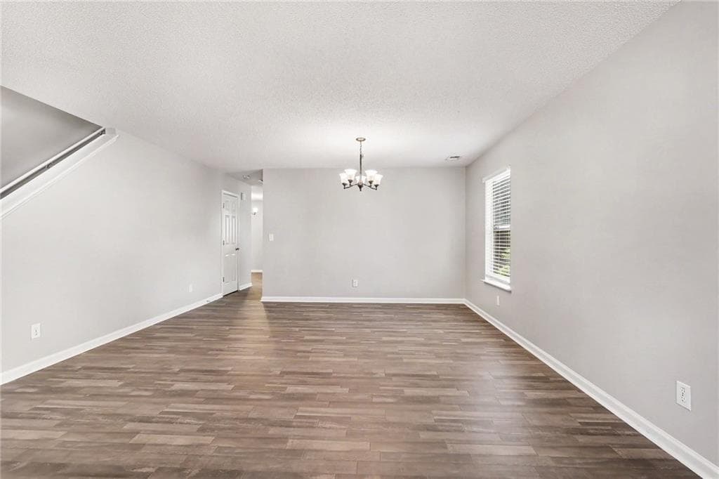 4 bedroom, 3 bathroom, 2,466 sq ft single family residence for sale at 2020 Sweet Bay Drive, Villa Rica, GA 30180 — photo 7