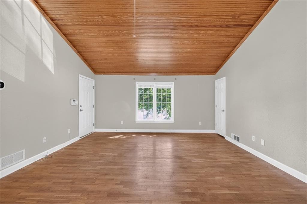 2 bedroom, 2 bathroom, 1,102 sq ft condominium for sale at 1020 Scott Boulevard D3, Decatur, GA 30030 — photo 4