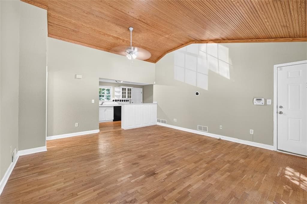 2 bedroom, 2 bathroom, 1,102 sq ft condominium for sale at 1020 Scott Boulevard D3, Decatur, GA 30030 — photo 6