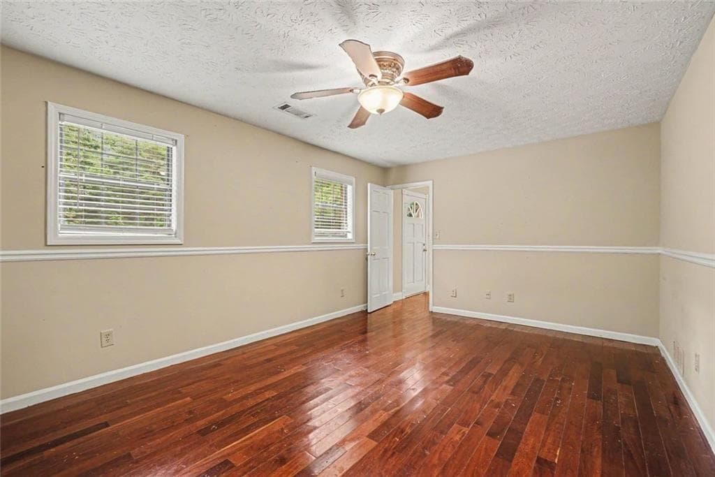 6 bedroom, 3 bathroom, 3,000 sq ft single family residence for sale at 415 Grist Mill Drive, Acworth, GA 30101 — photo 8